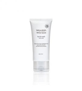 White Secret Facial Wash with AHA