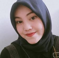 Devi pengusaha berjualan pulsa, token listrik